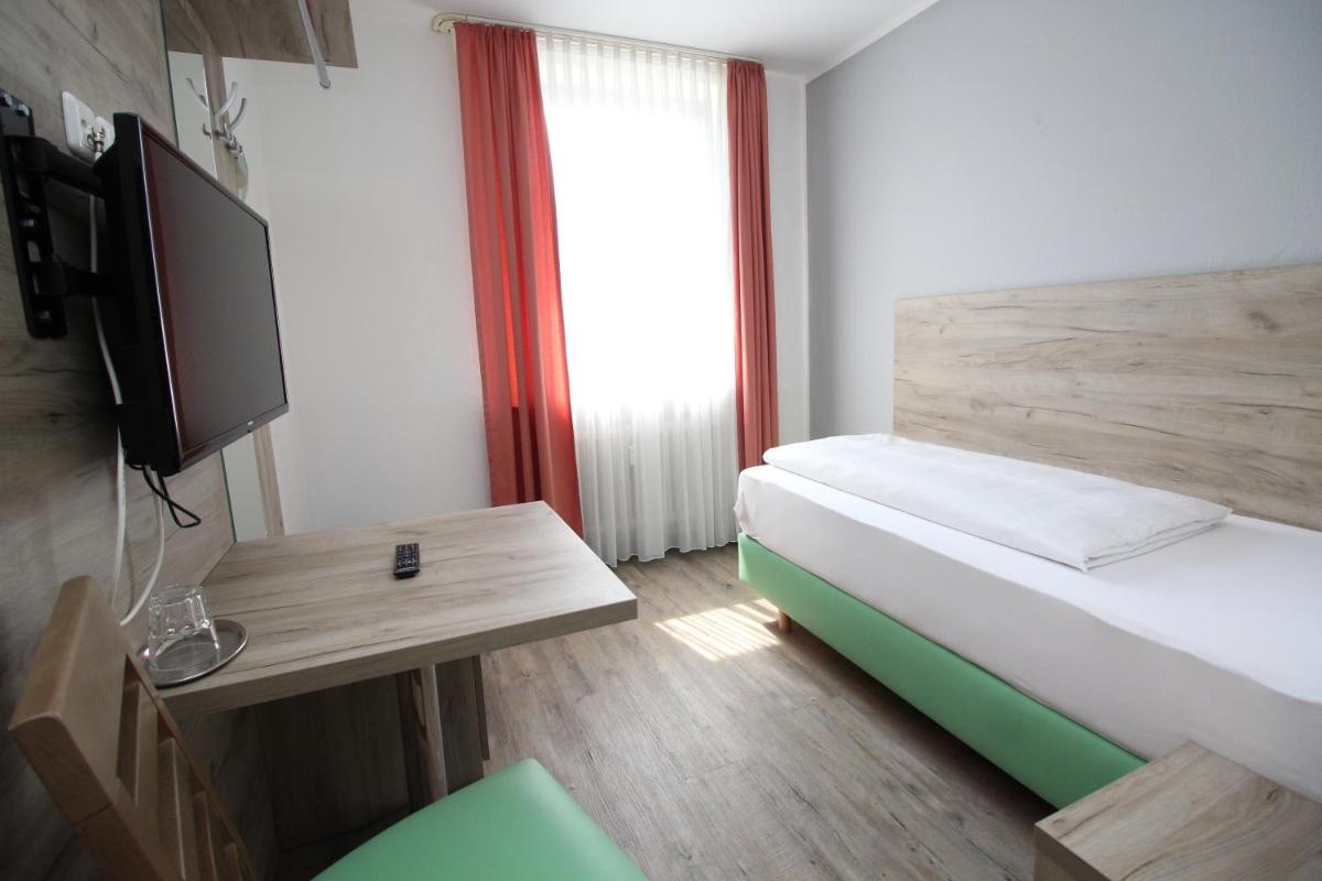 Hotel Pension Köberl - Housity