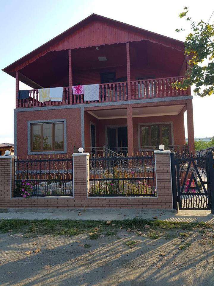 Anaklia Guest House - Housity