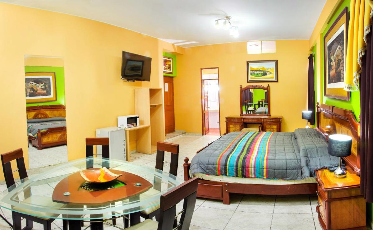 Hotel Colon Plaza - Housity