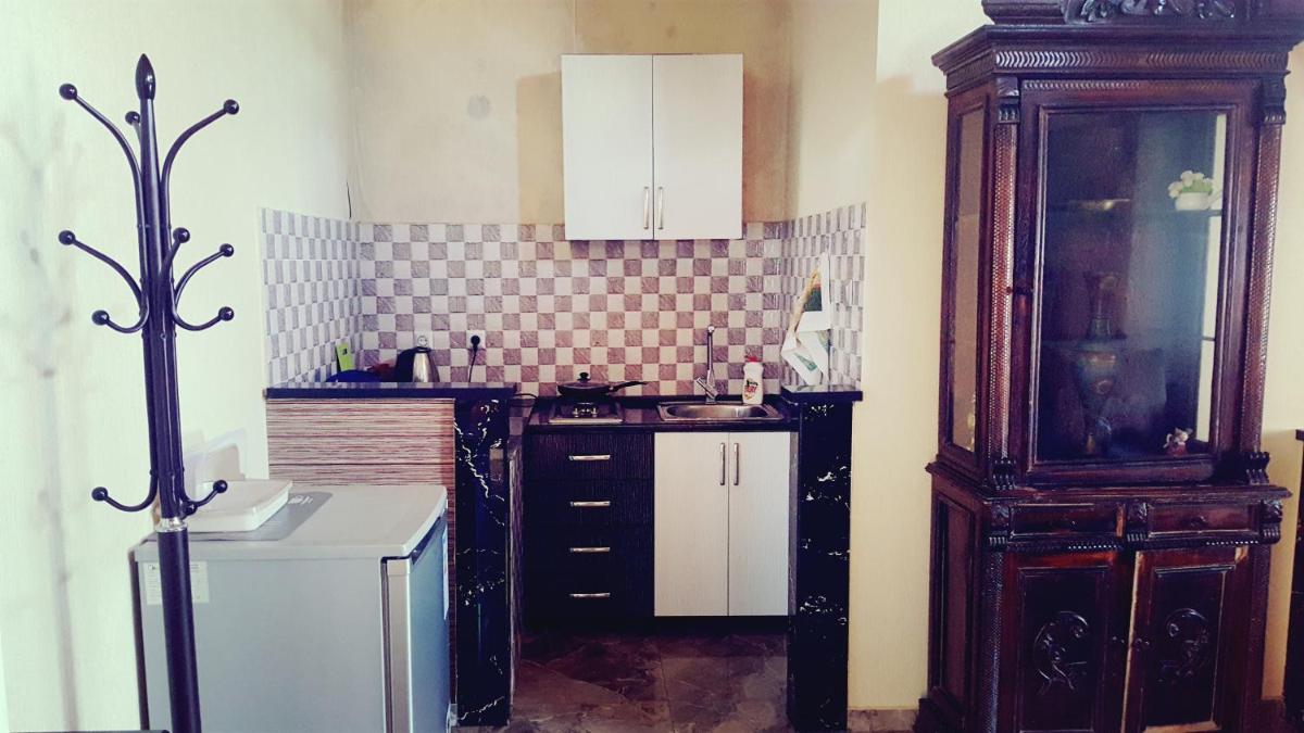4 Beridze Holiday Home - Housity