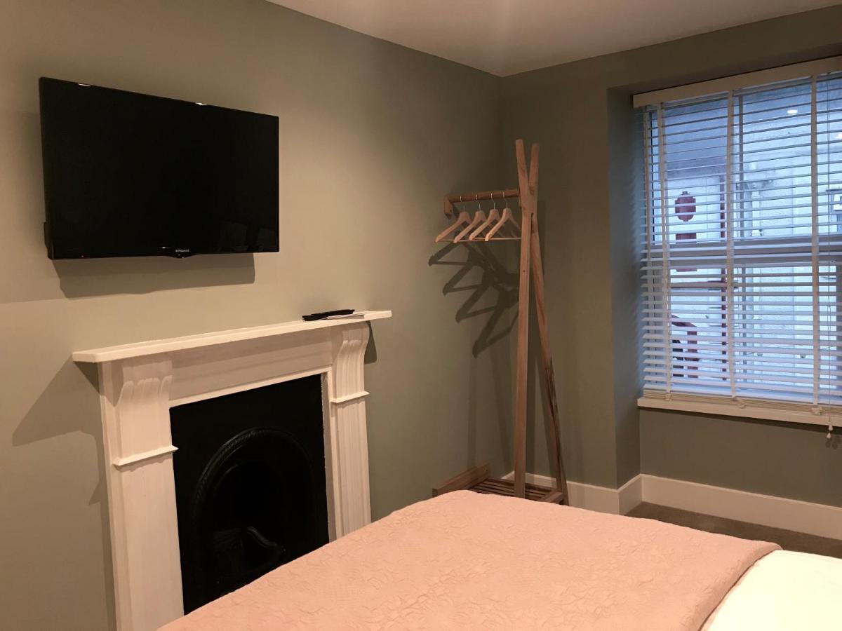 Rooms at Martha Jones - Housity
