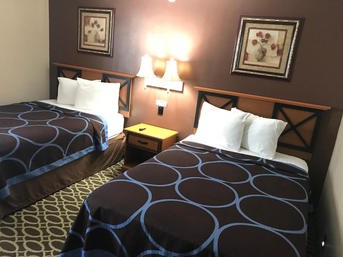 Budget Inn Marinette - Housity