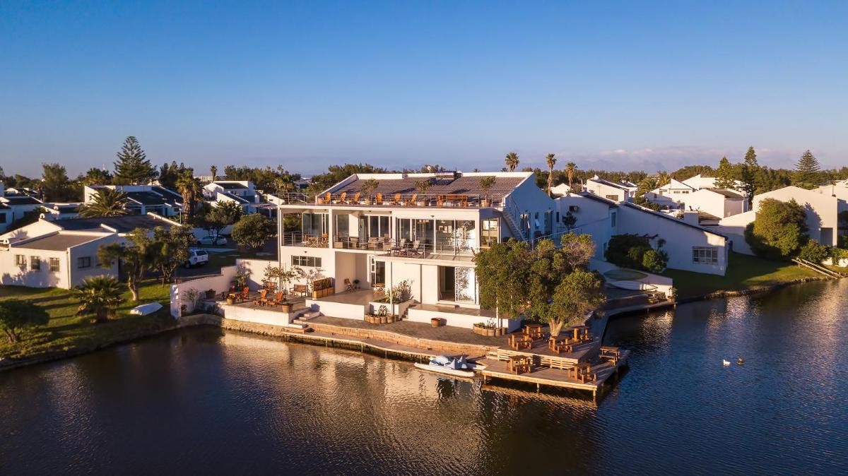 Marina Views - Housity