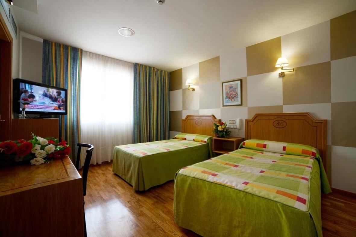 Hotel Río Cabia - Housity