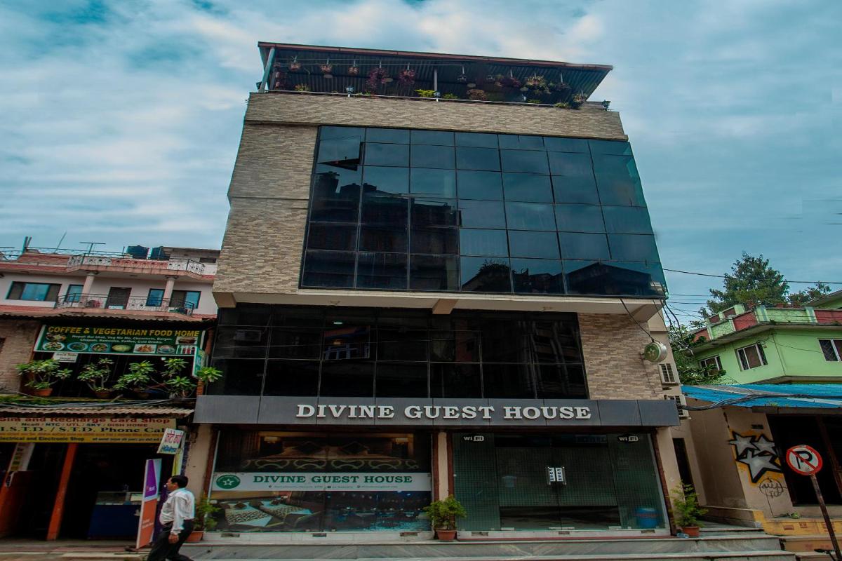 Divine Guest House - Housity