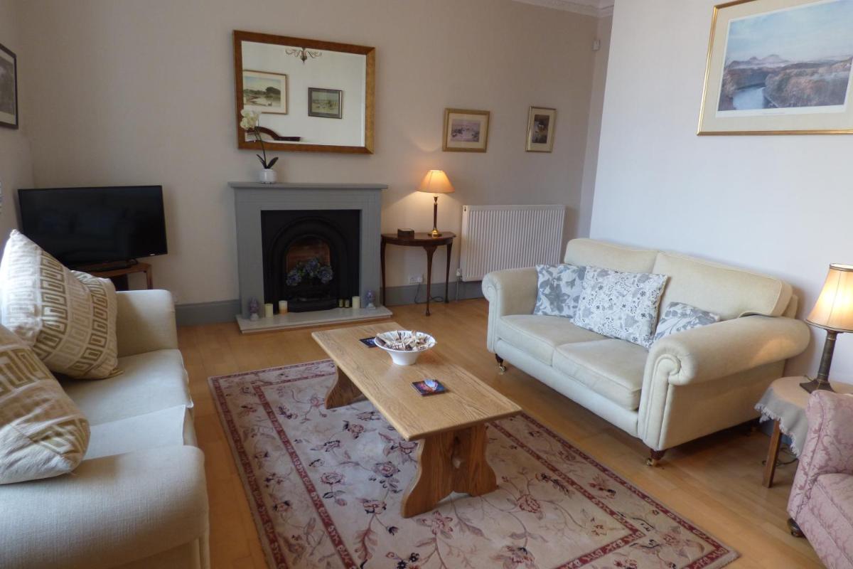 Abbey View - Housity