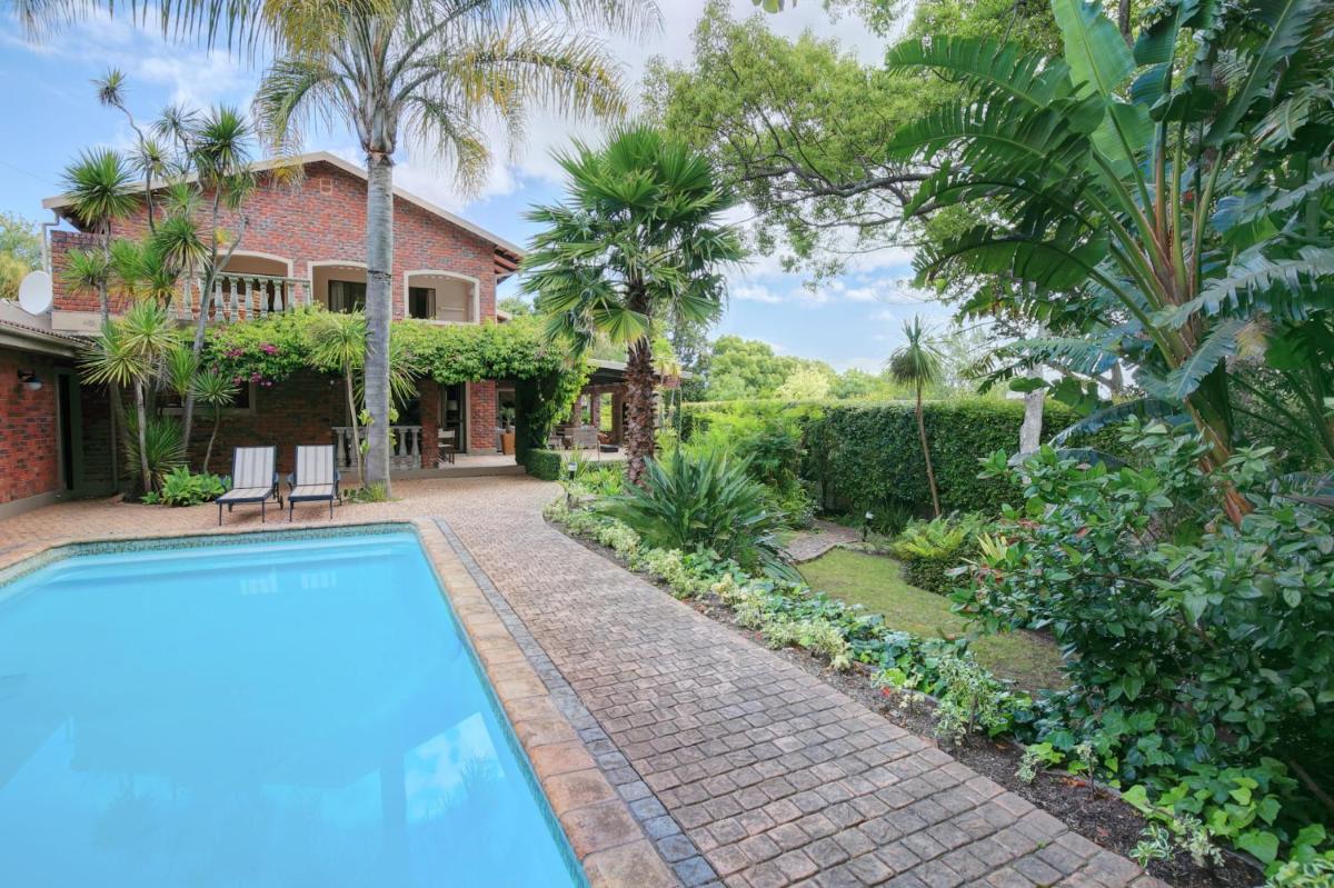 Aziza Guest House - Housity