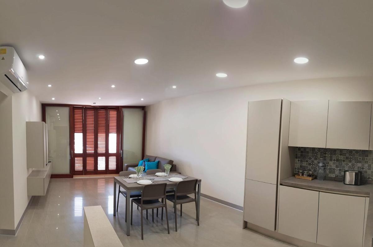 Fort Cambray Apartment with Spectacular Sea Views - Housity