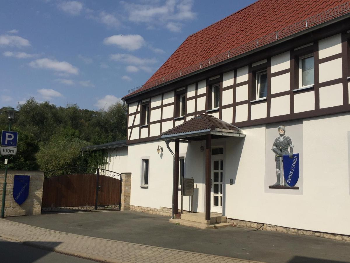 Ferienwohnung „Blaues Schild“ - Housity