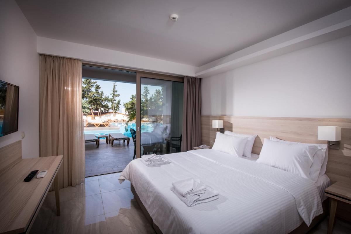 Gouves Waterpark Holiday Resort - Housity