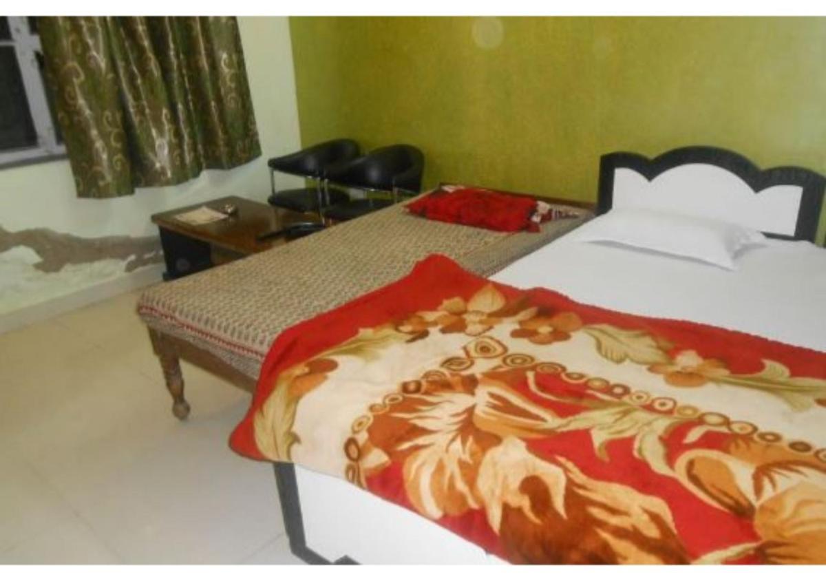 Well Furnished rooms in Pushkar - Housity