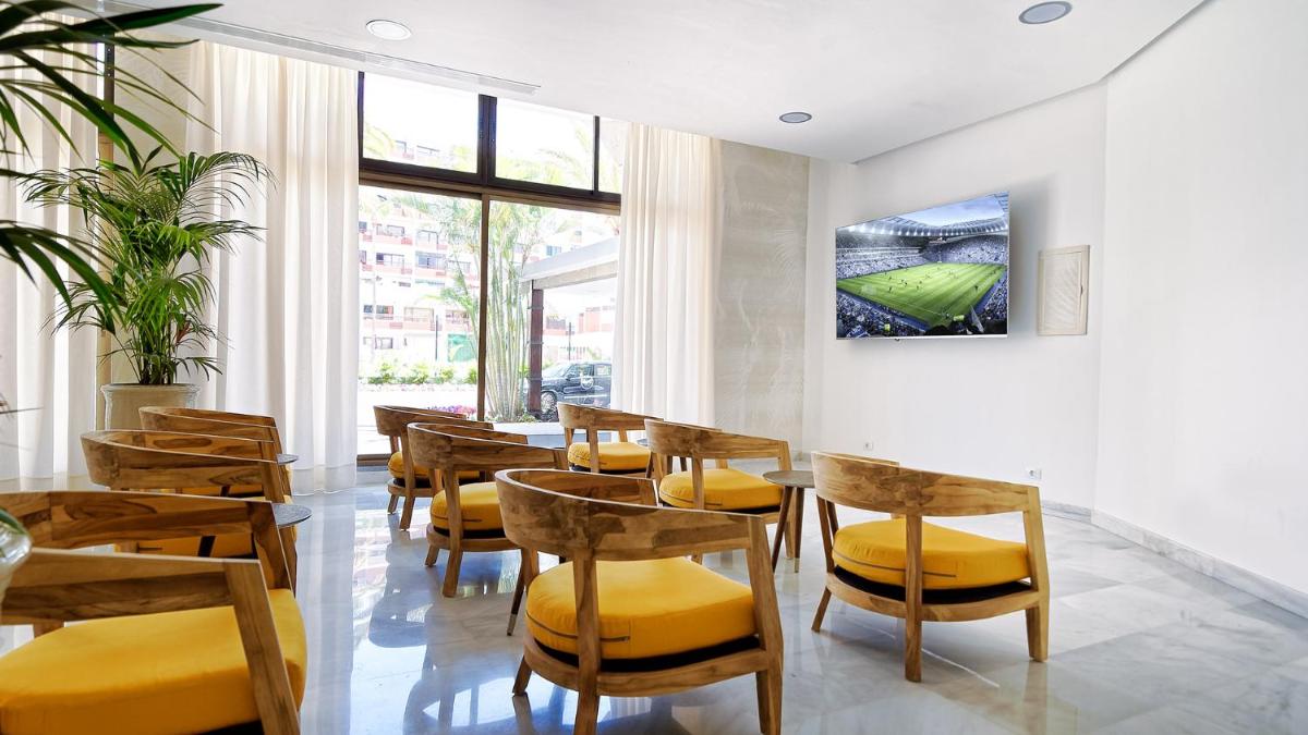 Zona de estar de Bull Escorial & SPA