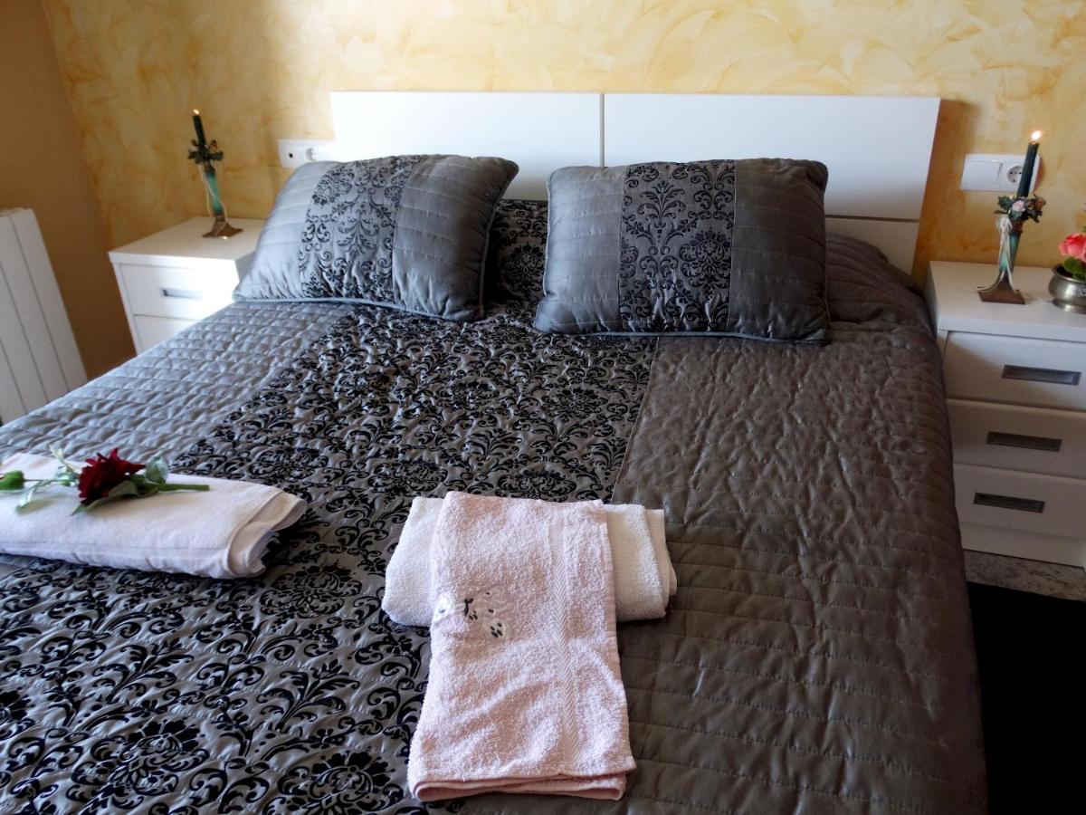 Suitetrails - MENESES, BONITA CASA EN LLAGOSTERA CON PISCINA Y WIFI GRATUITO