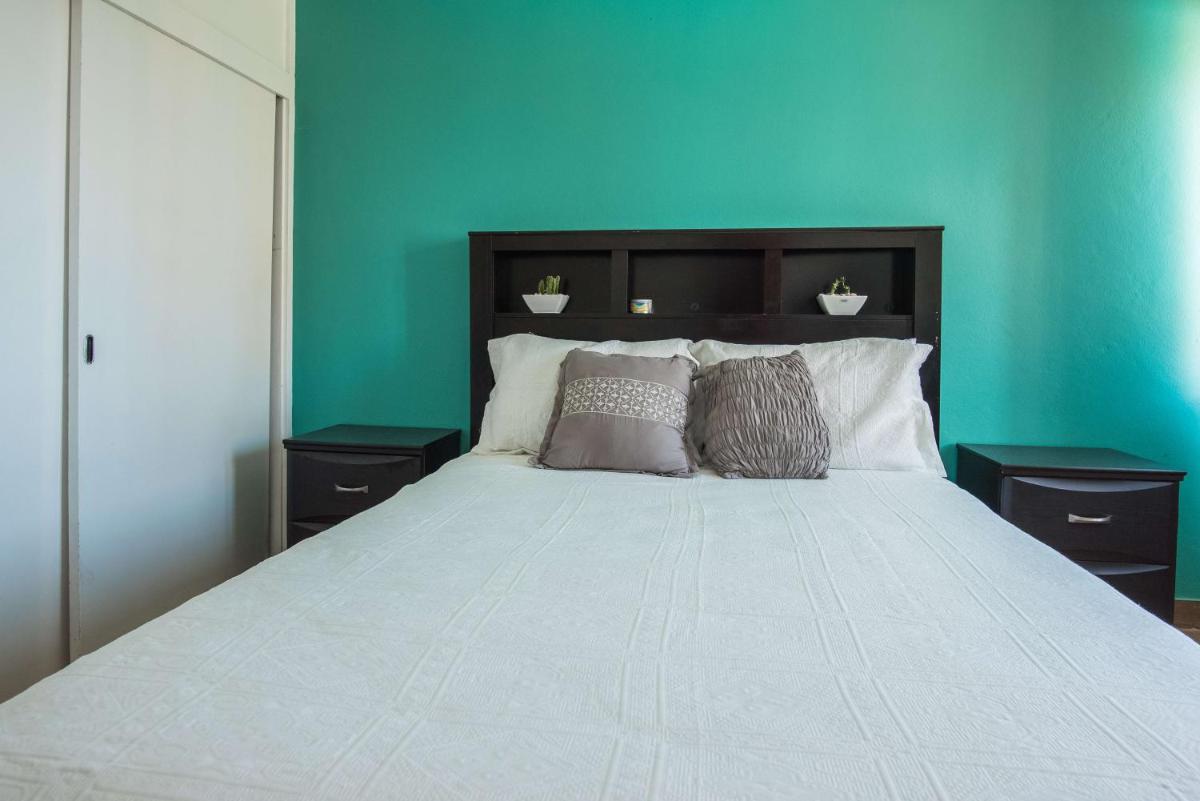 Emerald One Bedroom Suite At Turtle Towers - Housity