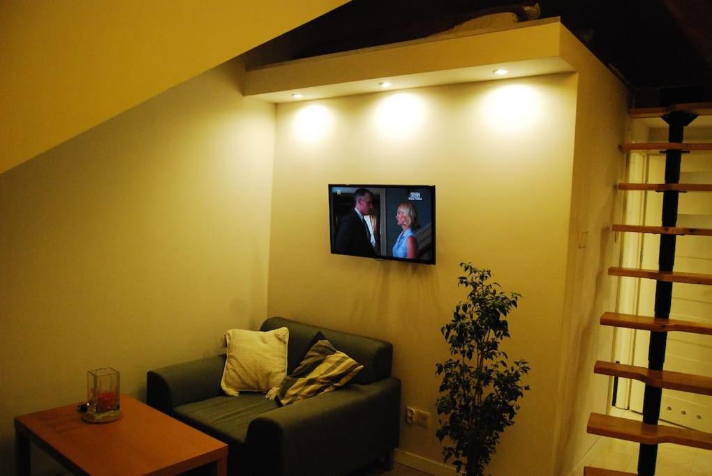 Suitetrails - Bed & Breakfast Sielce Warszawa Chełmska