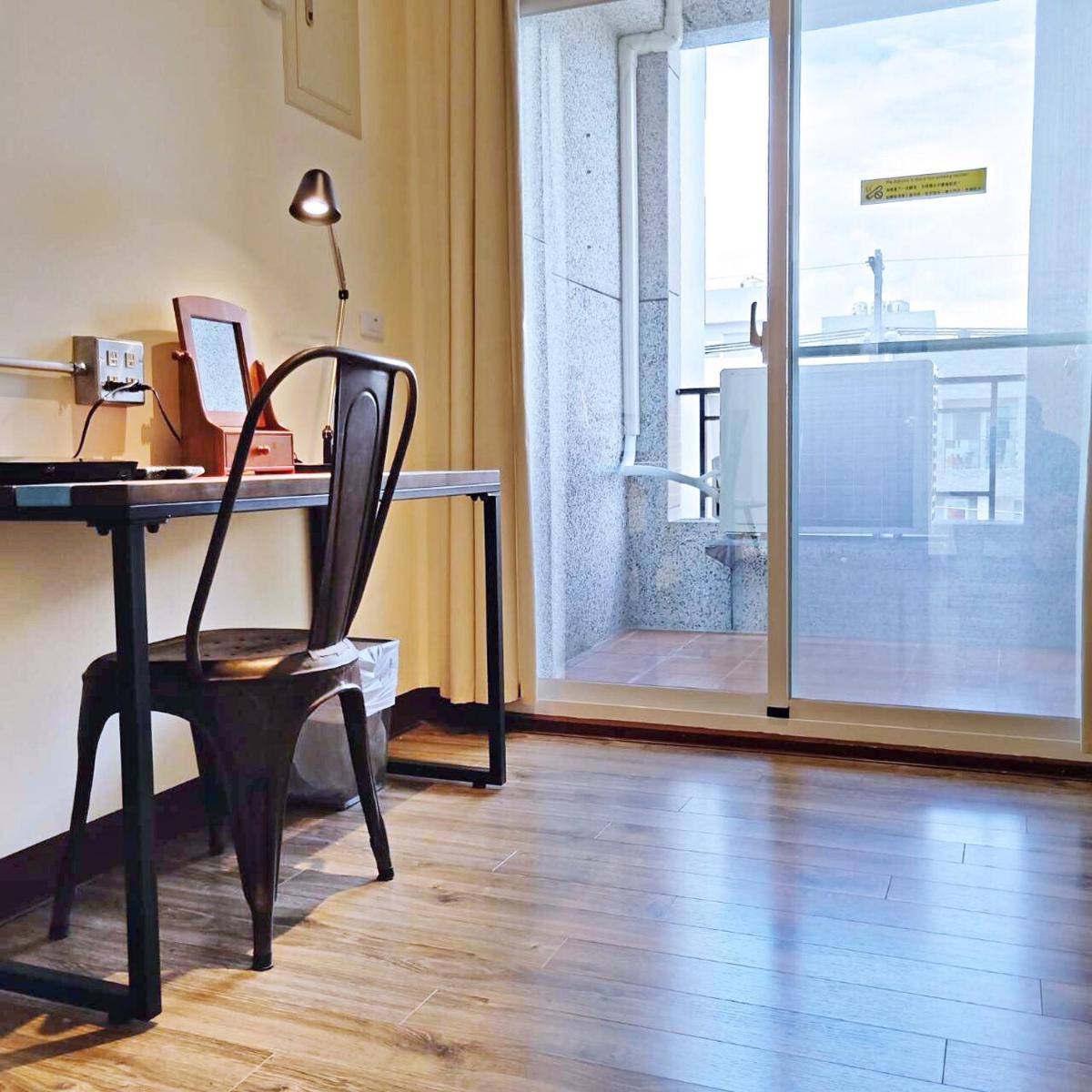 HomeStay LB - Housity