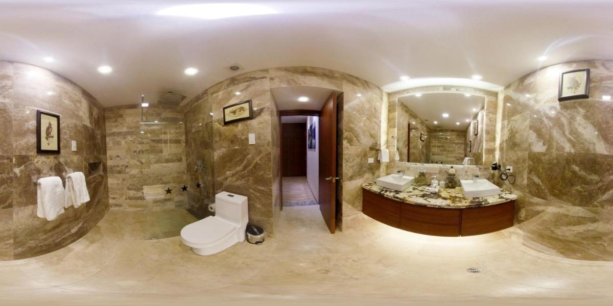 Hotel David - Housity