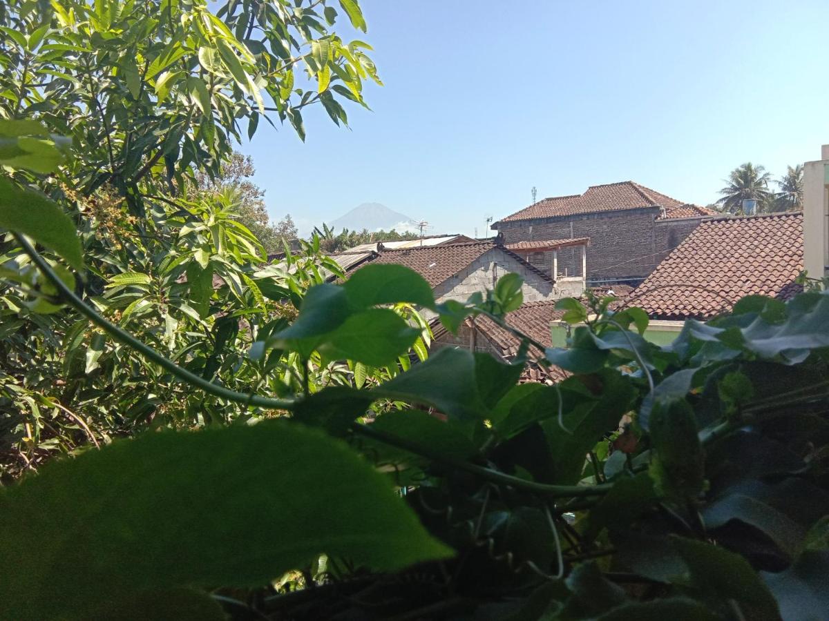 Tata Homestay Family - Housity