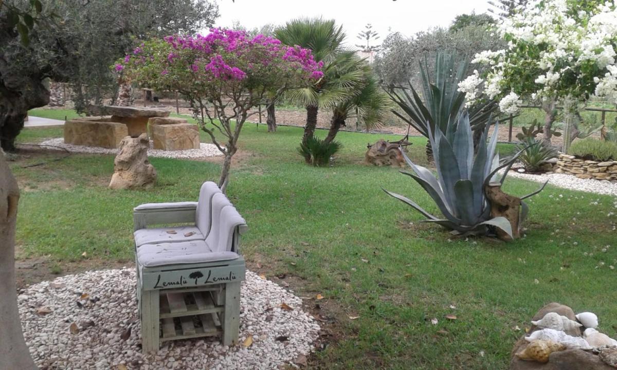Lemalu' - Housity
