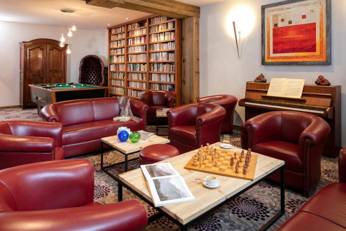 Coin salon dans l'établissement Carlina