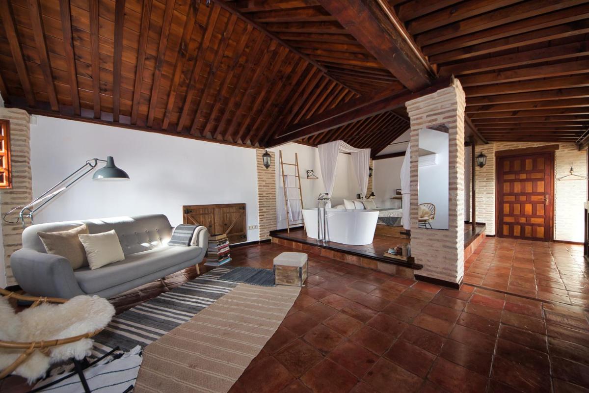 The Lovers Boutique - Housity