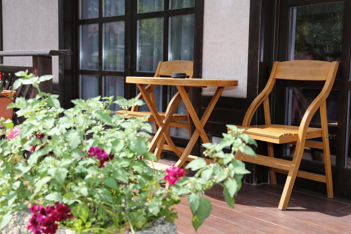 Bed and Breakfast Vijecnica - Housity