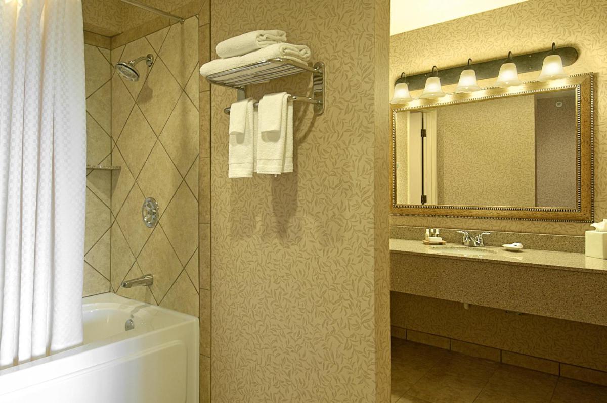 Olympia Hotel at Capitol Lake - Housity