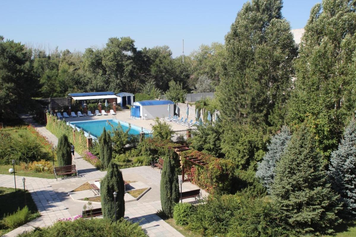 Gostinichnyi kompleks quot plios quot - Housity