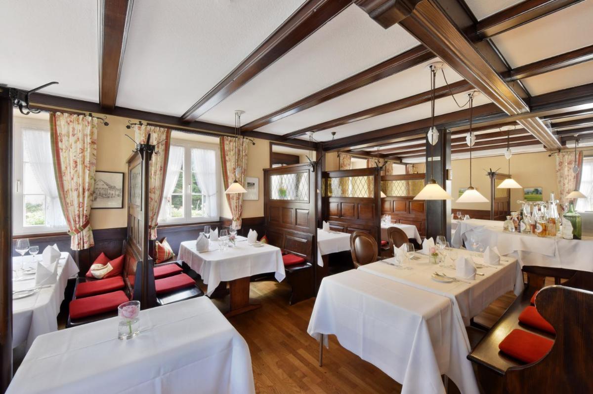 Hotel Hirschen in Freiburg-Lehen - Housity