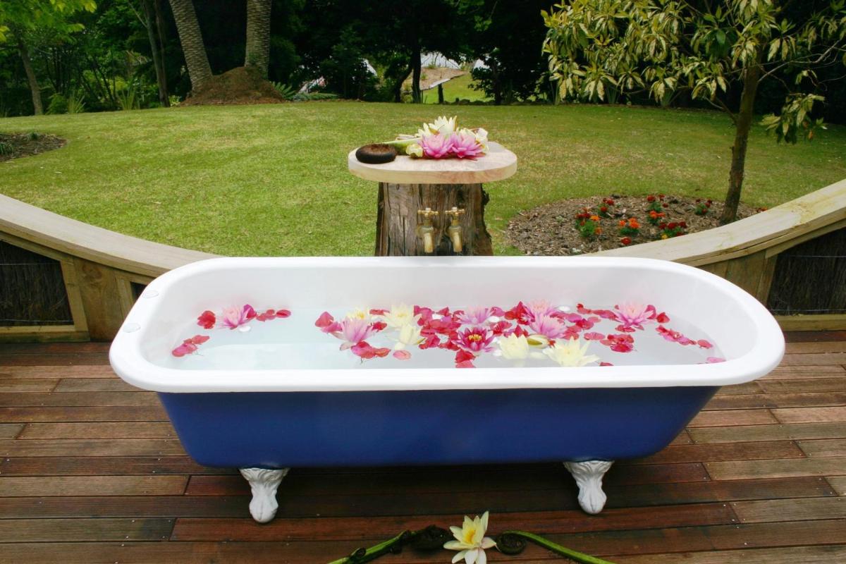 Magic Cottages at Takou River - Housity