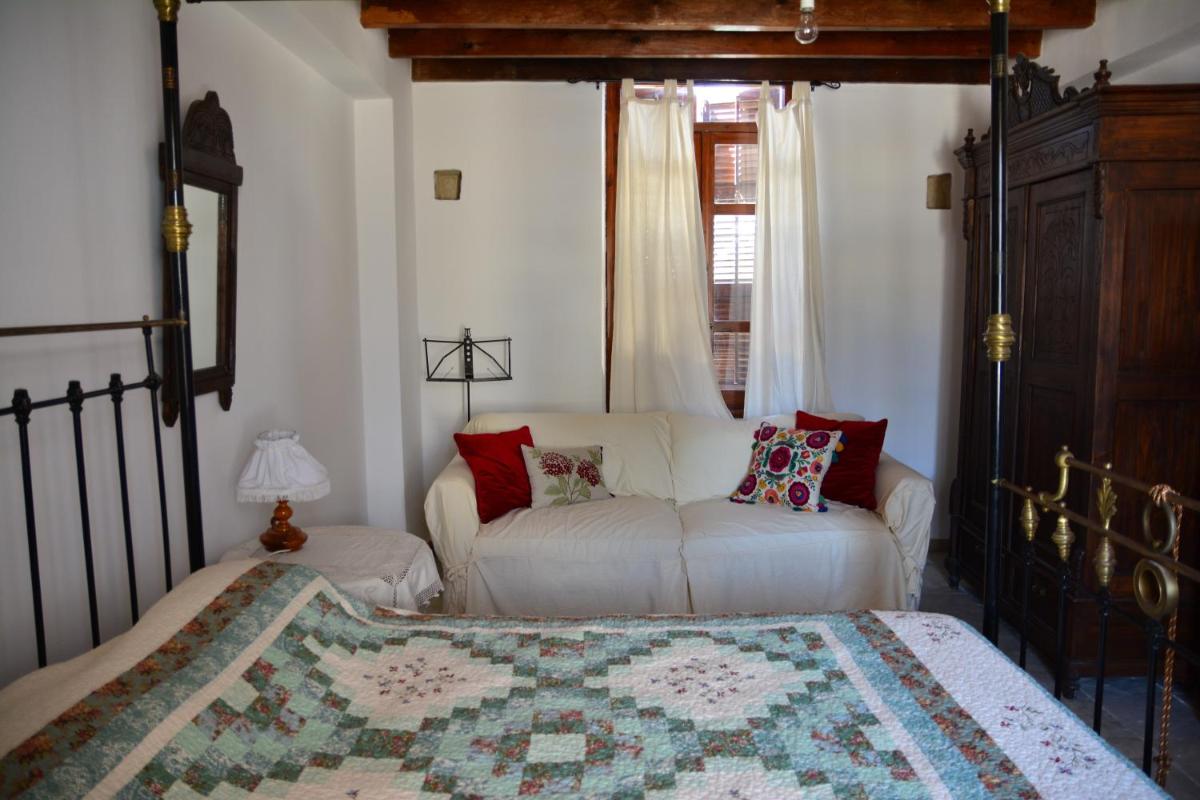 Stone House - Housity