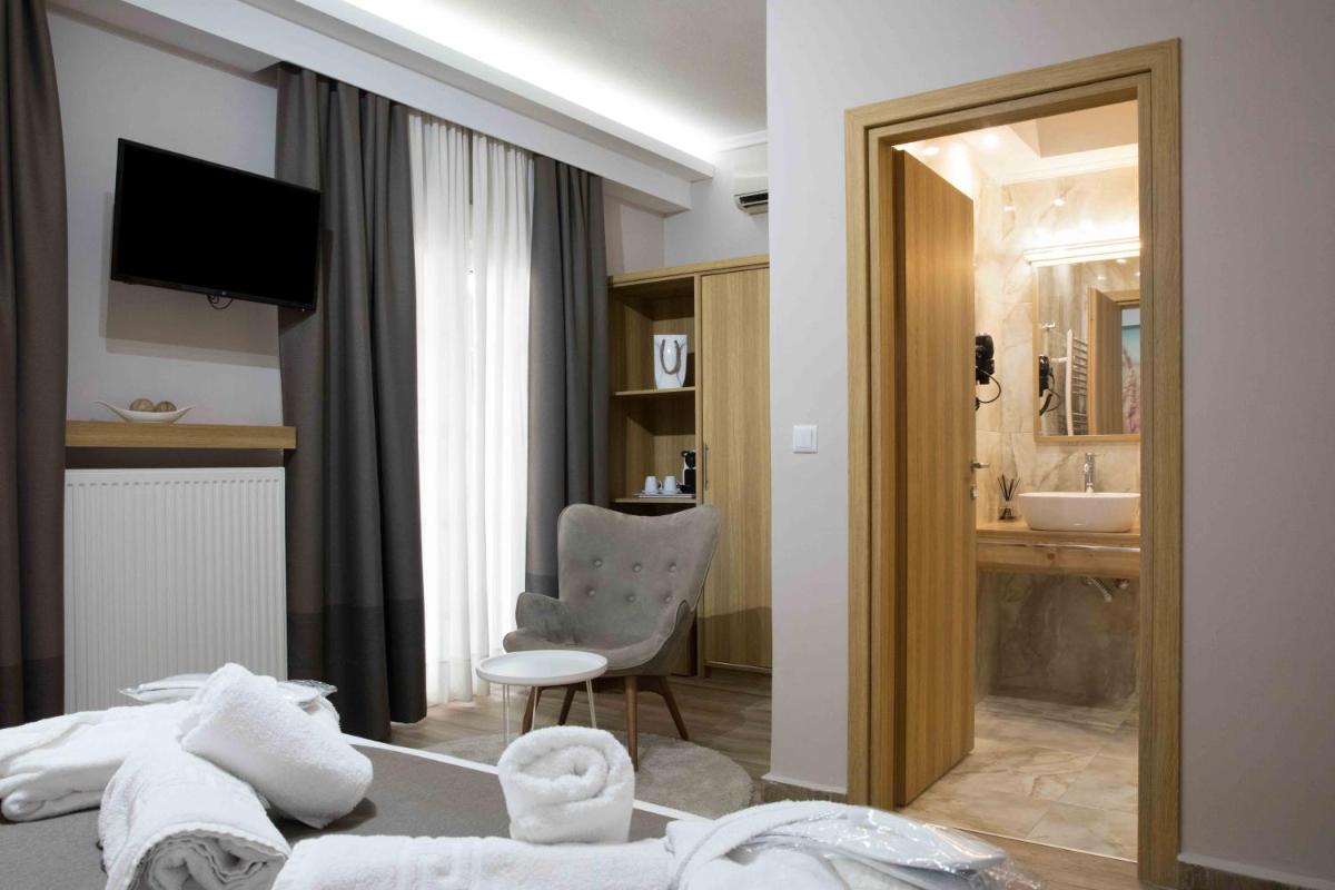 Alexandros - Housity