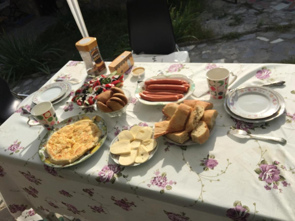 Suitetrails - Nika's Guest House