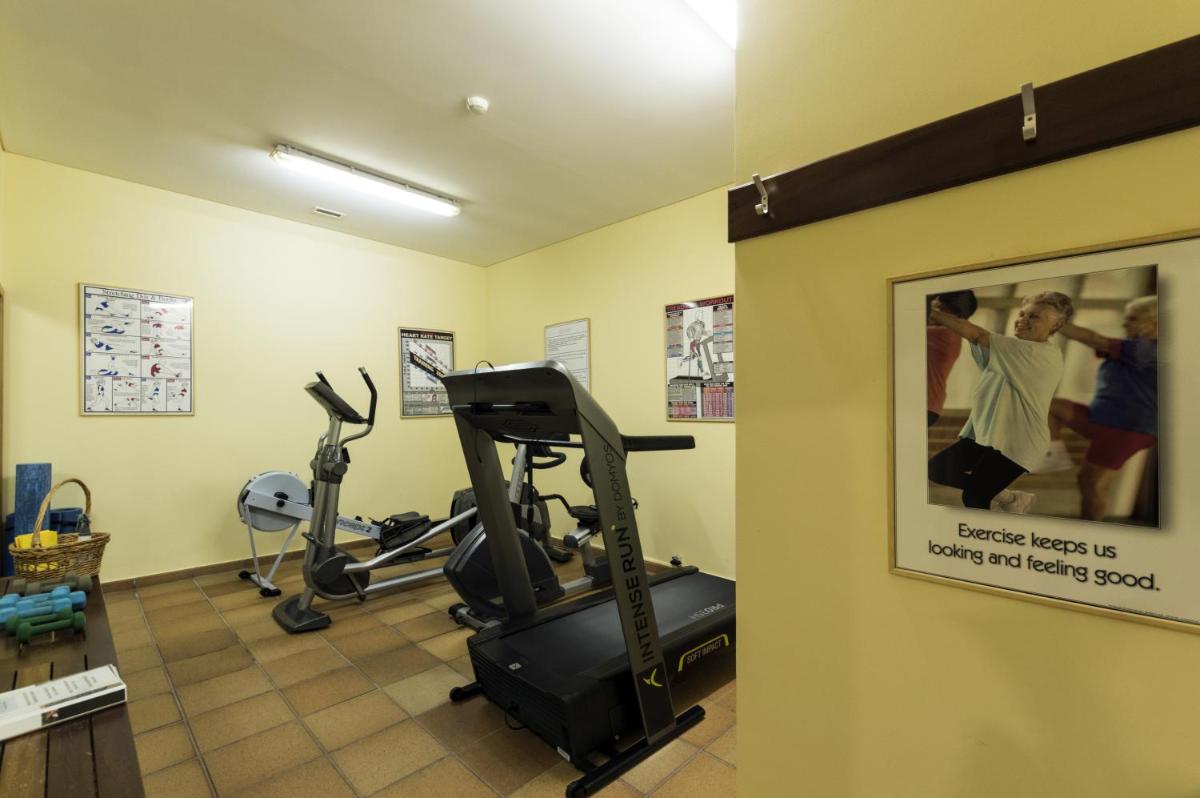 O centro de fitness e/ou as comodidades de fitness de Village Cabo Girao