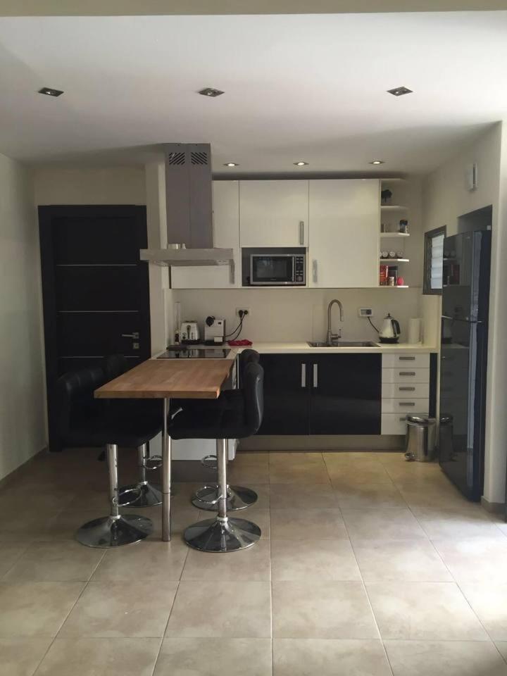Charmin apartment whit a big garden - Housity