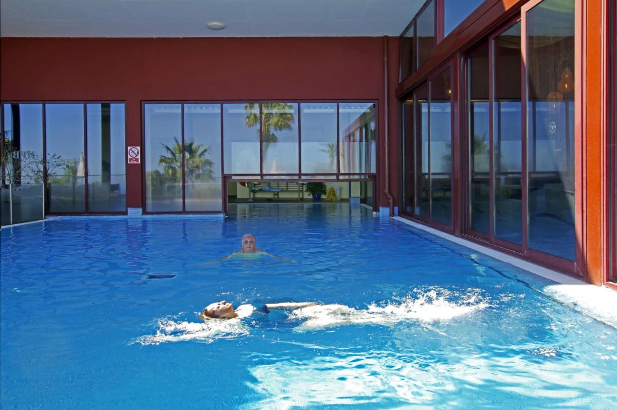 A piscina em ou perto de Village Cabo Girao