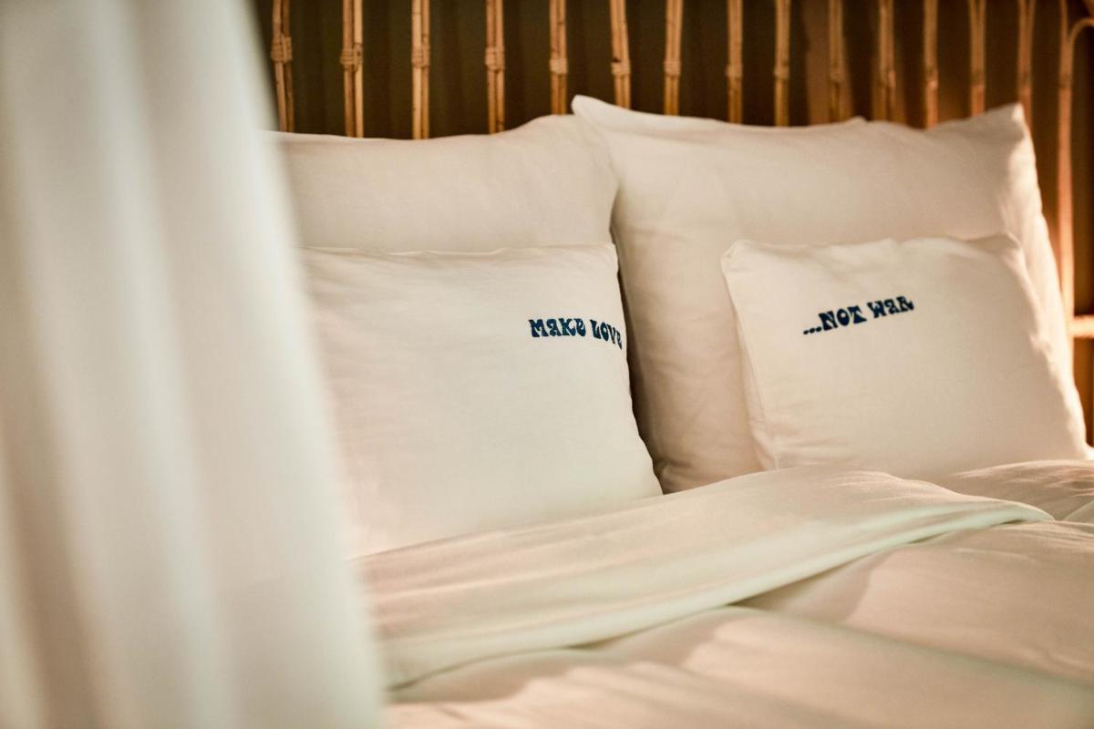Cama o camas de una habitación en Bikini Island & Mountain Port de Soller "Adults only"