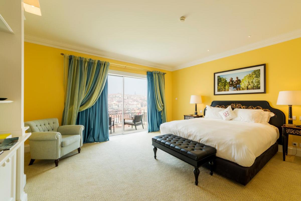 Uma cama ou camas num quarto em The Yeatman