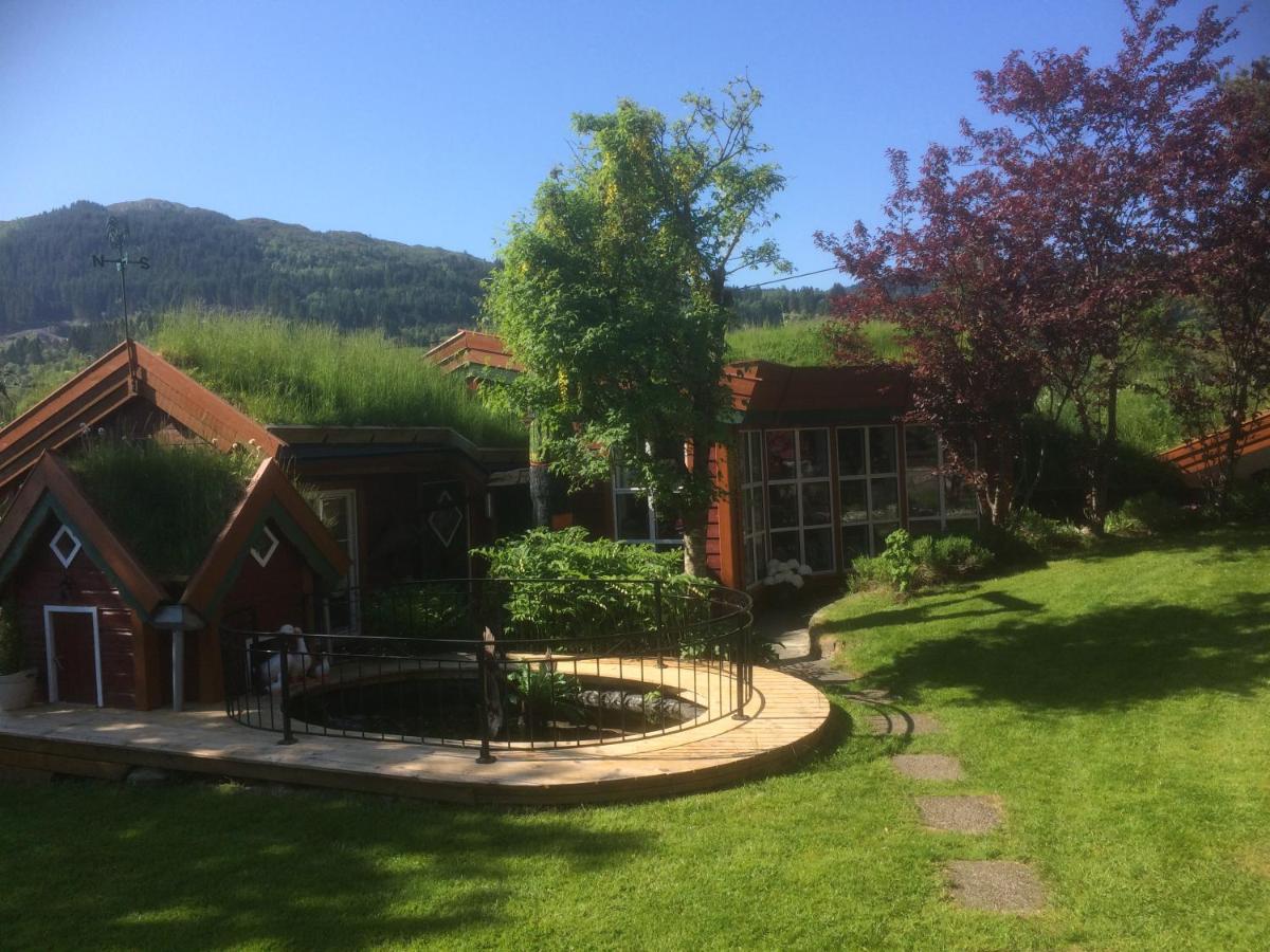 Fjordside Lodge - Housity