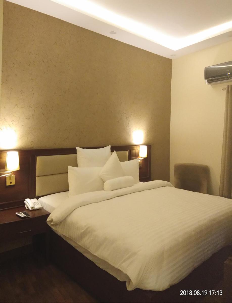 Suitetrails - S Chalet Multan