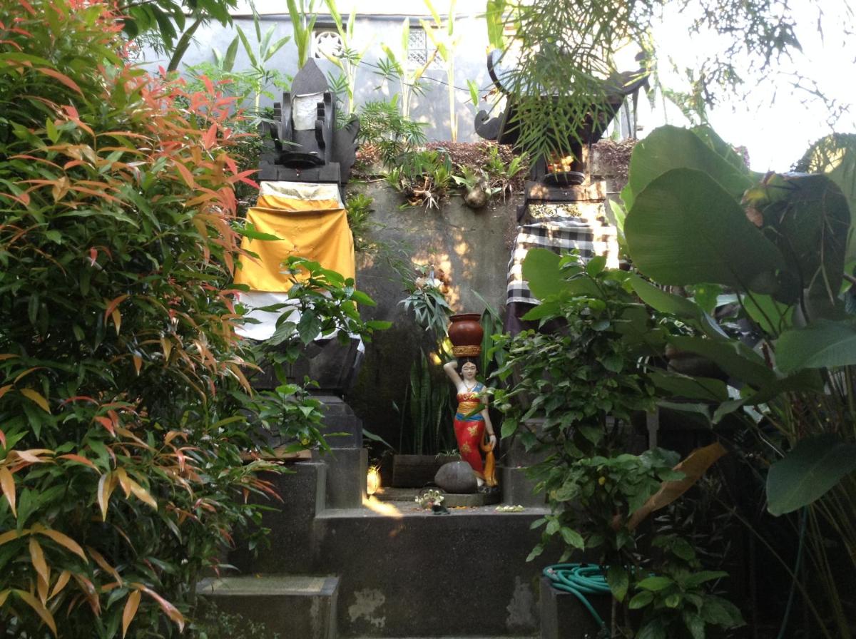 Uma Taman House - Housity