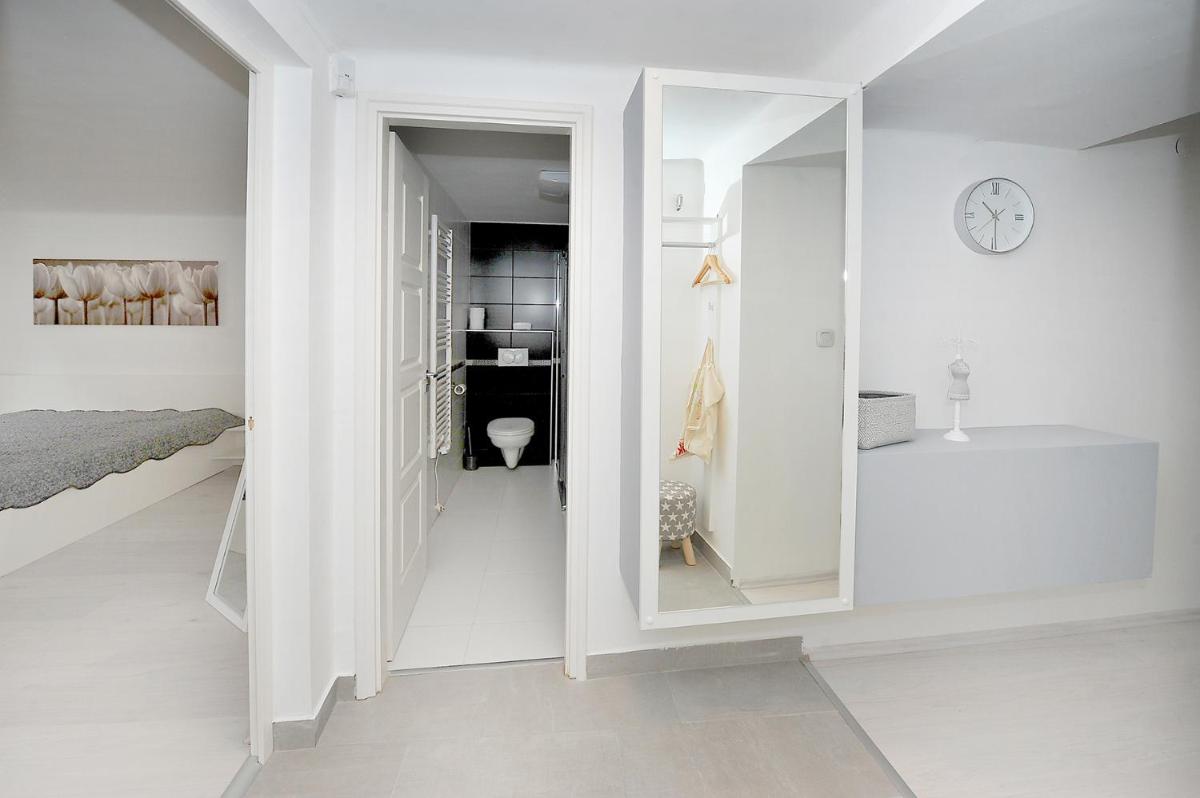 Pure Apartman Pécs - Housity