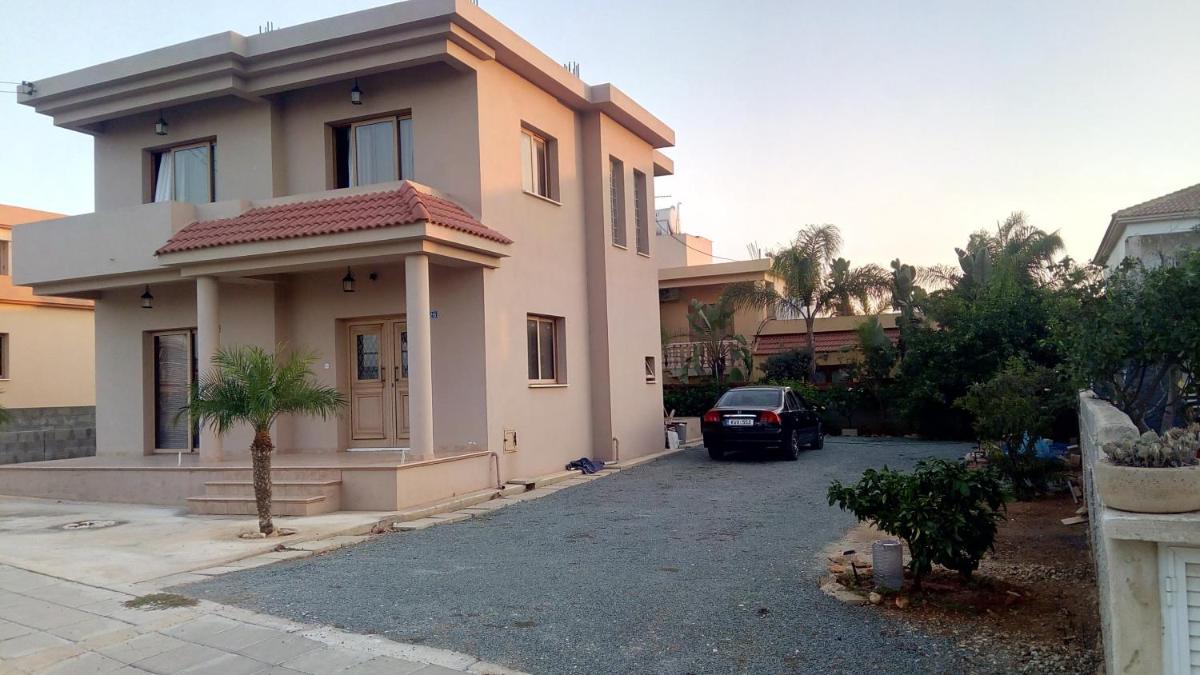House on the hill - Housity