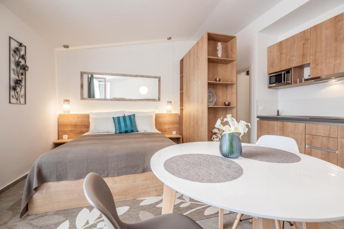 City Vibe Studios - Housity