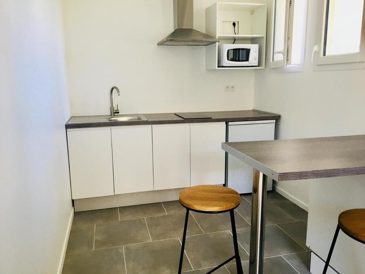 Résidence La Casa - Studio et T2 Meublés - face à l'Enap - Housity