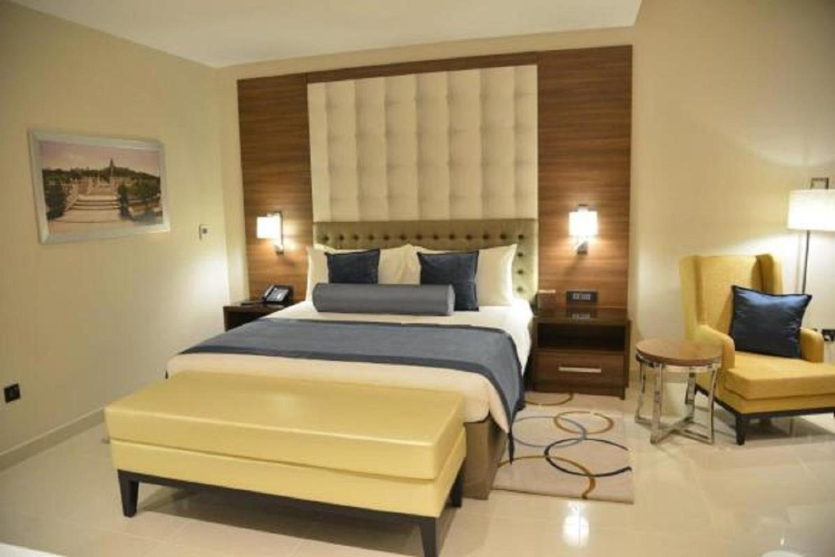 Suitetrails - The Envoy Hotel Abuja
