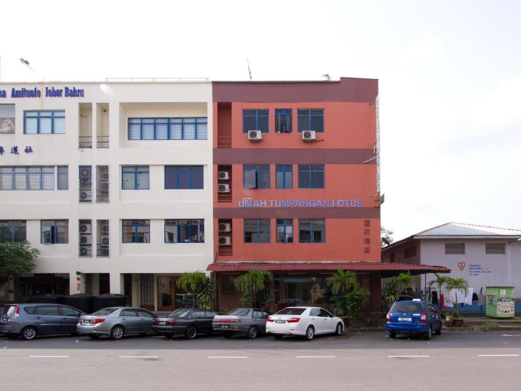 Suitetrails - Lotus Hotel Johor Bahru