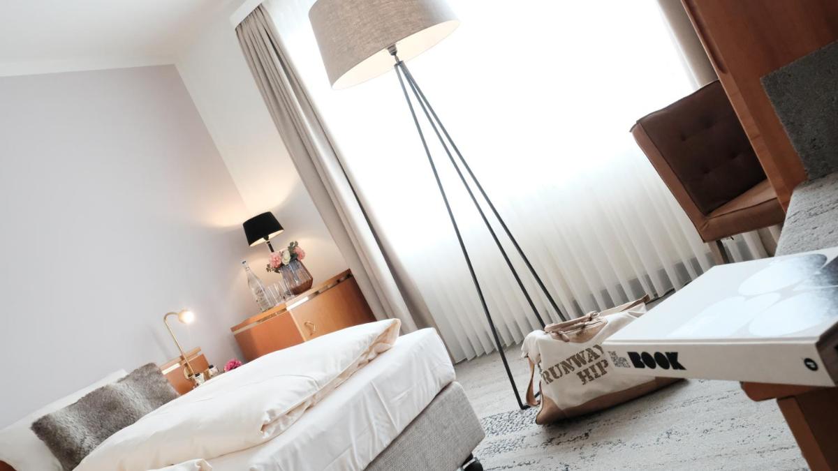 Hotel Zur Post - Housity
