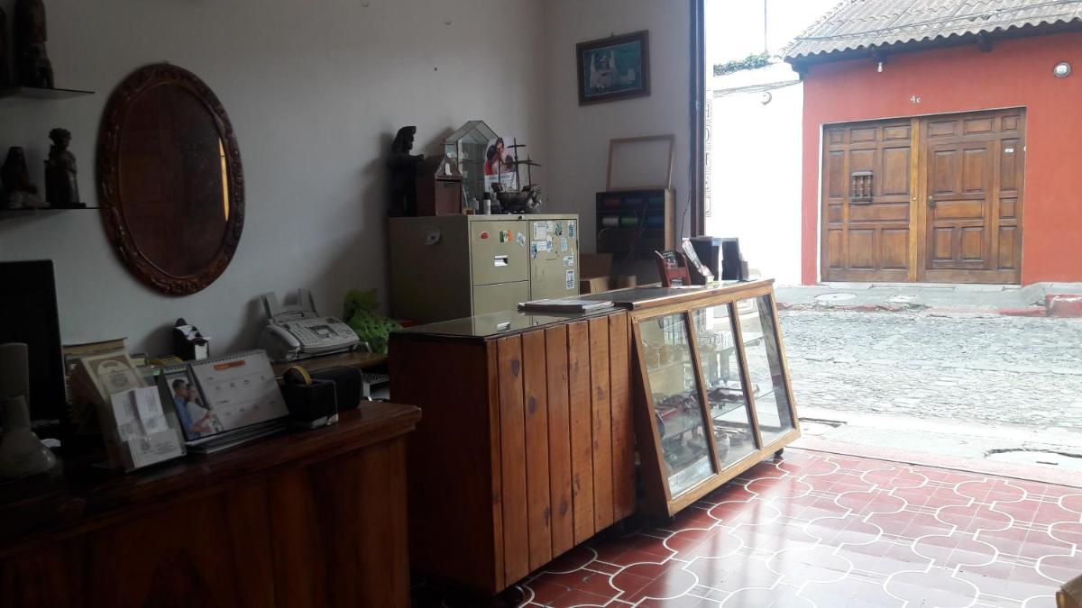 Hotel De Cortez y Larraz - Housity