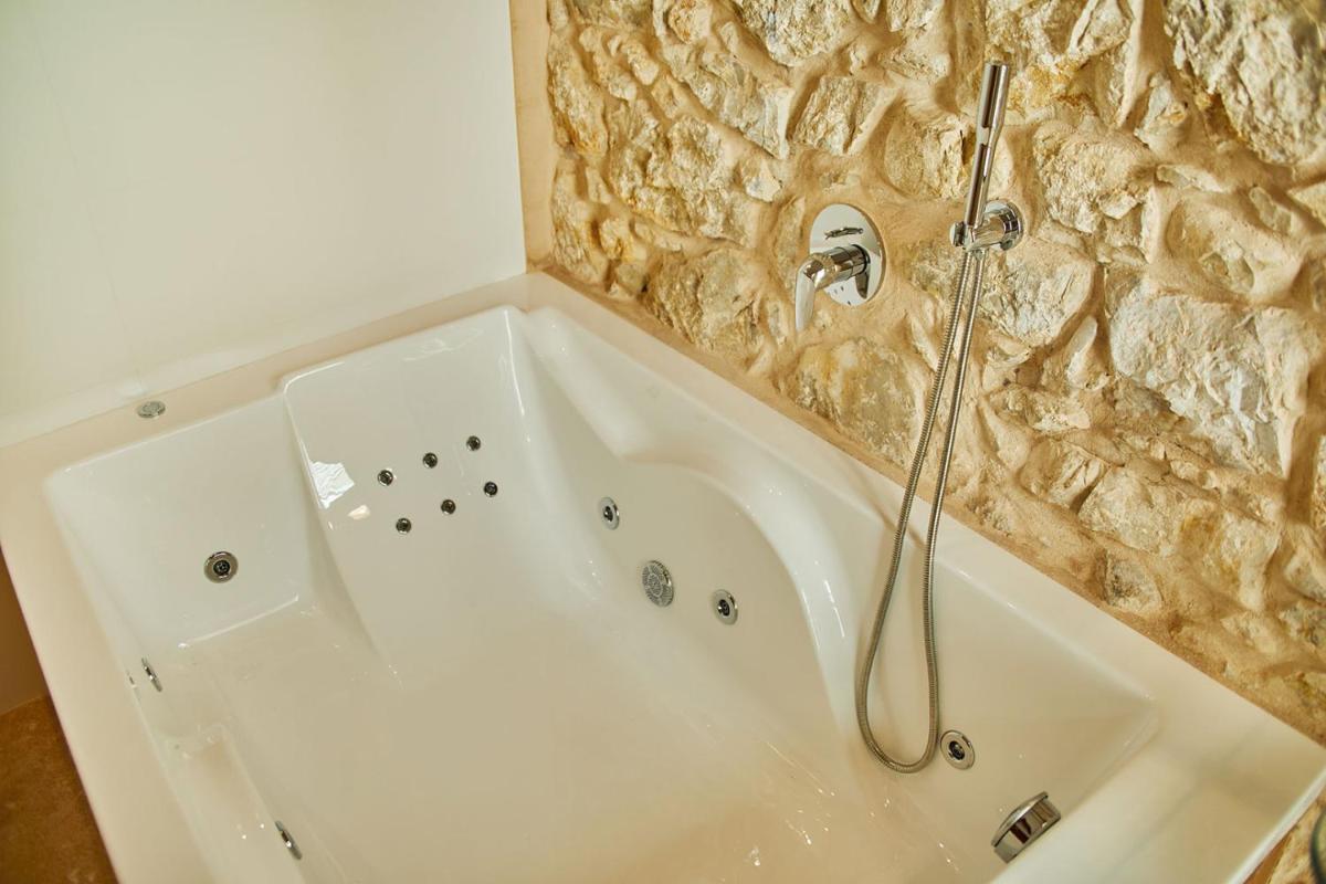 Un baño de Cas Comte Suites & Spa - Adults Only